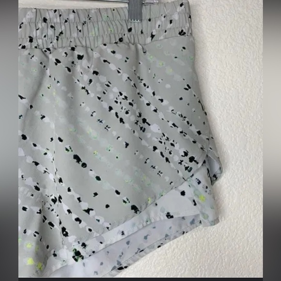 Fabletics high performance Latrice athletic shorts - Picture 3 of 7